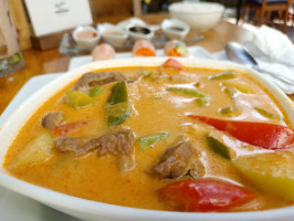 Mae Thai food