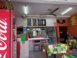 Tortas Santa Fe inside