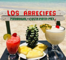 Los Arrecifes Club De Playa Mahahual food