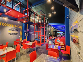 Sky Rocket Pizza Zapopan inside