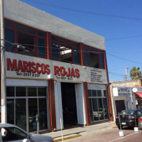 Mariscos Rojas outside