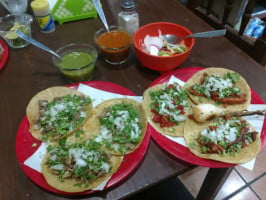 Taquería Romero's food