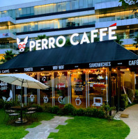 Perro Café Sonata inside