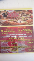 Pato's Pizza food