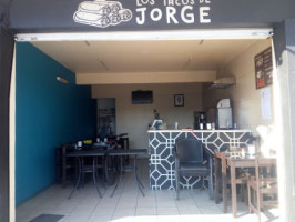 Los Tacos De Jorge inside