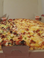 Movie's Pizza food