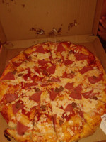 Verenice's Pizza food