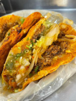 Tacos de Barbacoa Gera food