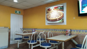 Domino's Tula inside