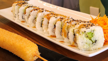 Izacaya Sushi Fusion food