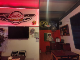 Emilio’s Wings And Beer Texcoco inside