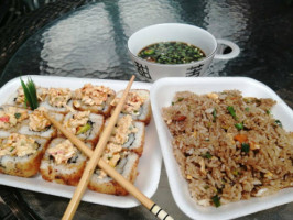 Sushi Urbano food