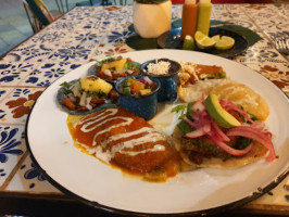 Celia Tacos, México food