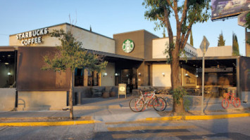 Starbucks Mexico inside