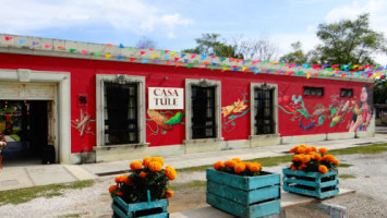 Casa Del Tule-la Xhunca outside