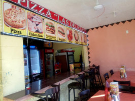 Pizza ' 'las Delicias inside