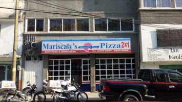 Mariscaly's Pizza. food