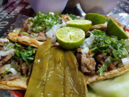 Taquería El Chilango food