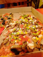 Eduardo's Pizza food