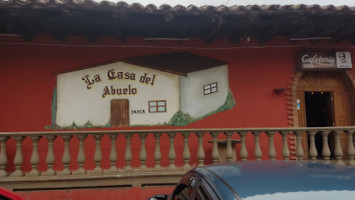La Casa Del Abuelo outside