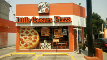 Little Caesars Pizza outside