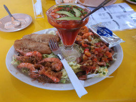 Mariscos Las Mojarras Vivas food