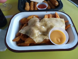 Kivana Wings food