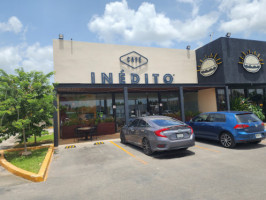 Café Inedito, México outside