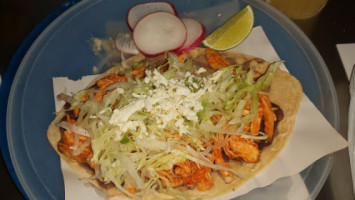 Antojitos Chely (quesadillas Y Sopes) food