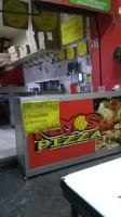 Remos Pizza food