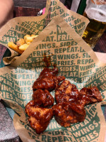 Wingstop Multiplazas Aragón food