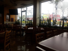 Mariscos Richard inside