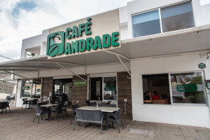 Cafe Andrade inside