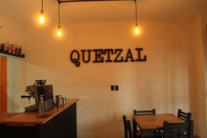 Quetzal Café Y Cerveza food