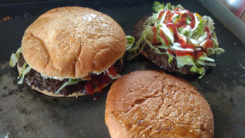 Hamburguesas Gigantes El Güero food