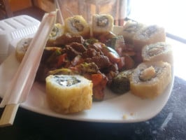 Sushi Kuma food
