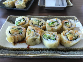 Sushi San Provenza inside