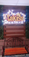 La Takisa outside