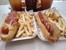 Le Jocho Satelite Gourmet Hot Dogs food