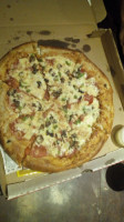 Kreizy Pizza food