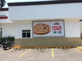 Papa John's Pizza food