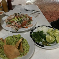 Las Brisas, México food