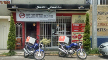 Sushi Fusión outside