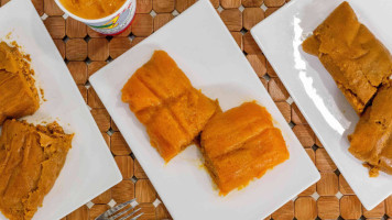 Amable's Pasteles En Hojas food