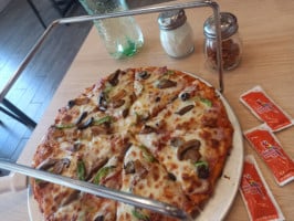 Orsini's Pizzeria food