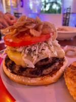 Ruben's Hamburgers food