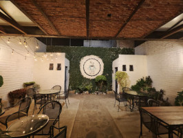El Grano De Café México inside