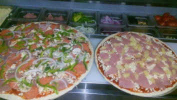 Pizzas El Patron food