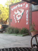 Viterbo's Pizza outside