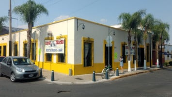 Rincón Yucateco outside